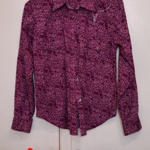 Clothes - Picture 3 of 16